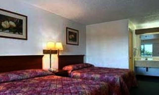 ซูเปอร์ 8 บาย วินด์แฮม ริเวียร่าบีช เวสต์ ปาล์ม บีช Hotel ริเวียราบีช ภายนอก รูปภาพ